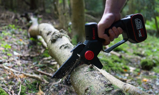 Elevate Your Gardening Game with the Kress 20V 12cm Brushless One-Hand Chainsaw!